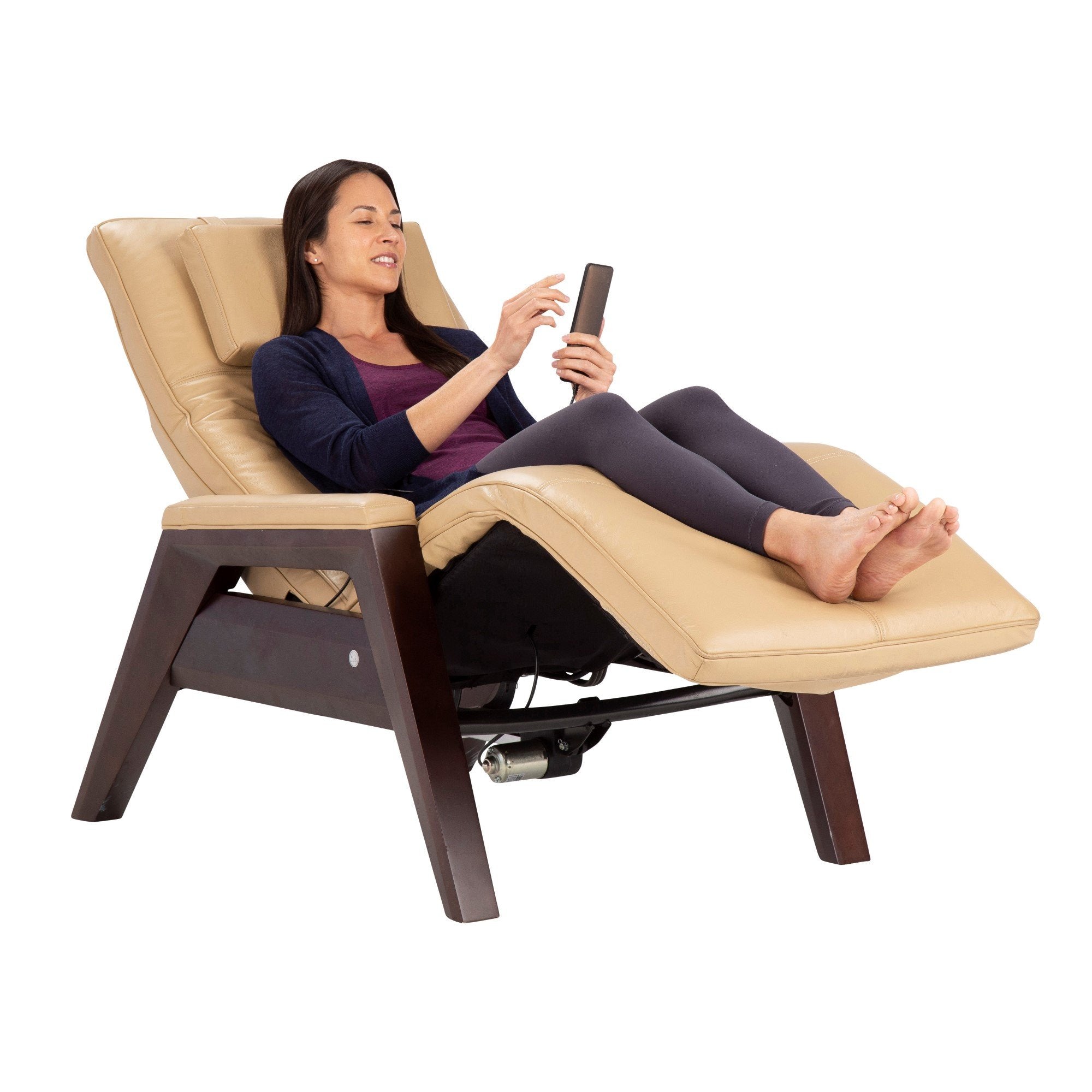 Human Touch Gravis ZG Chair in Mahogany/sand