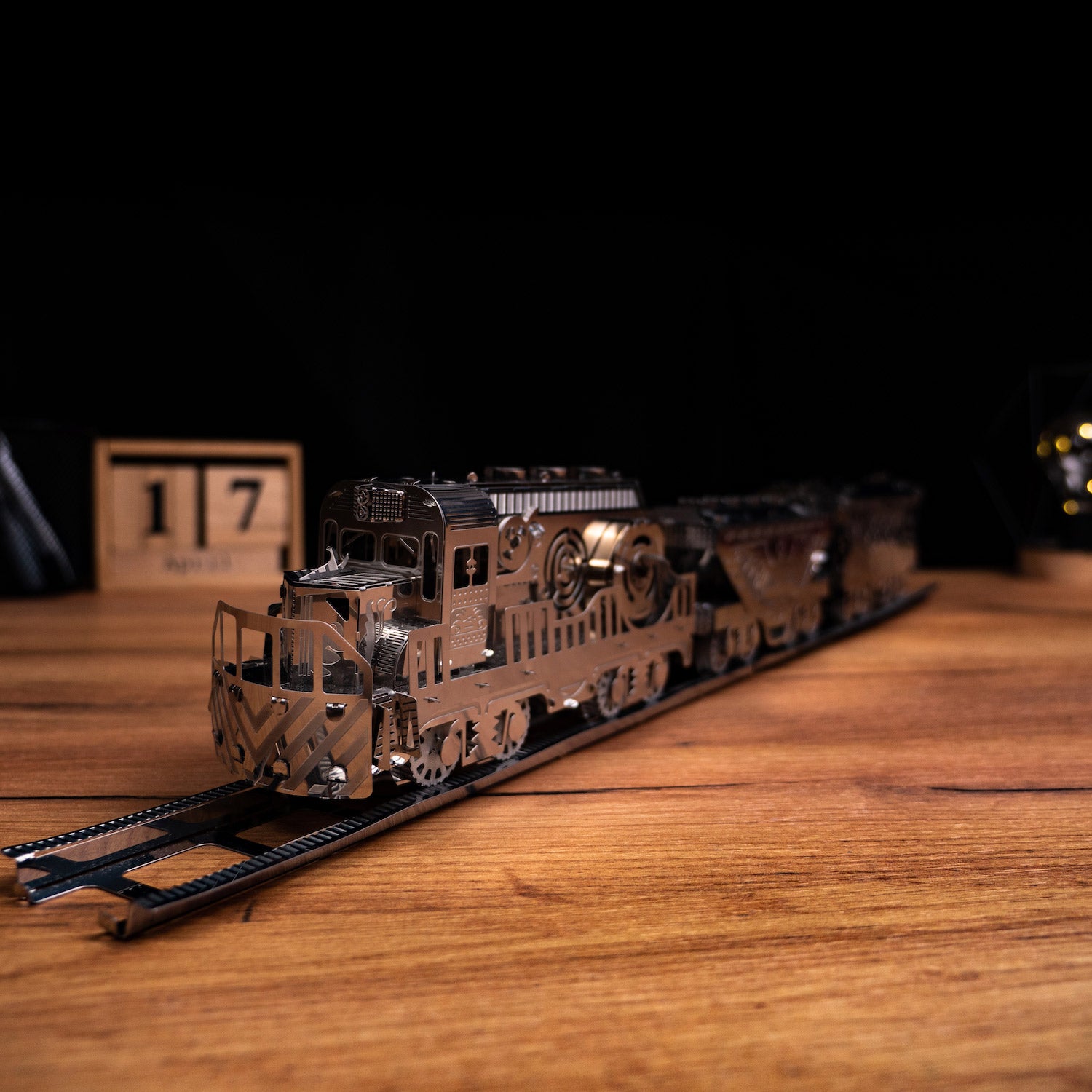 METAL-TIME Heavy Loco Mechanical Moving Puzzle DIY Kit