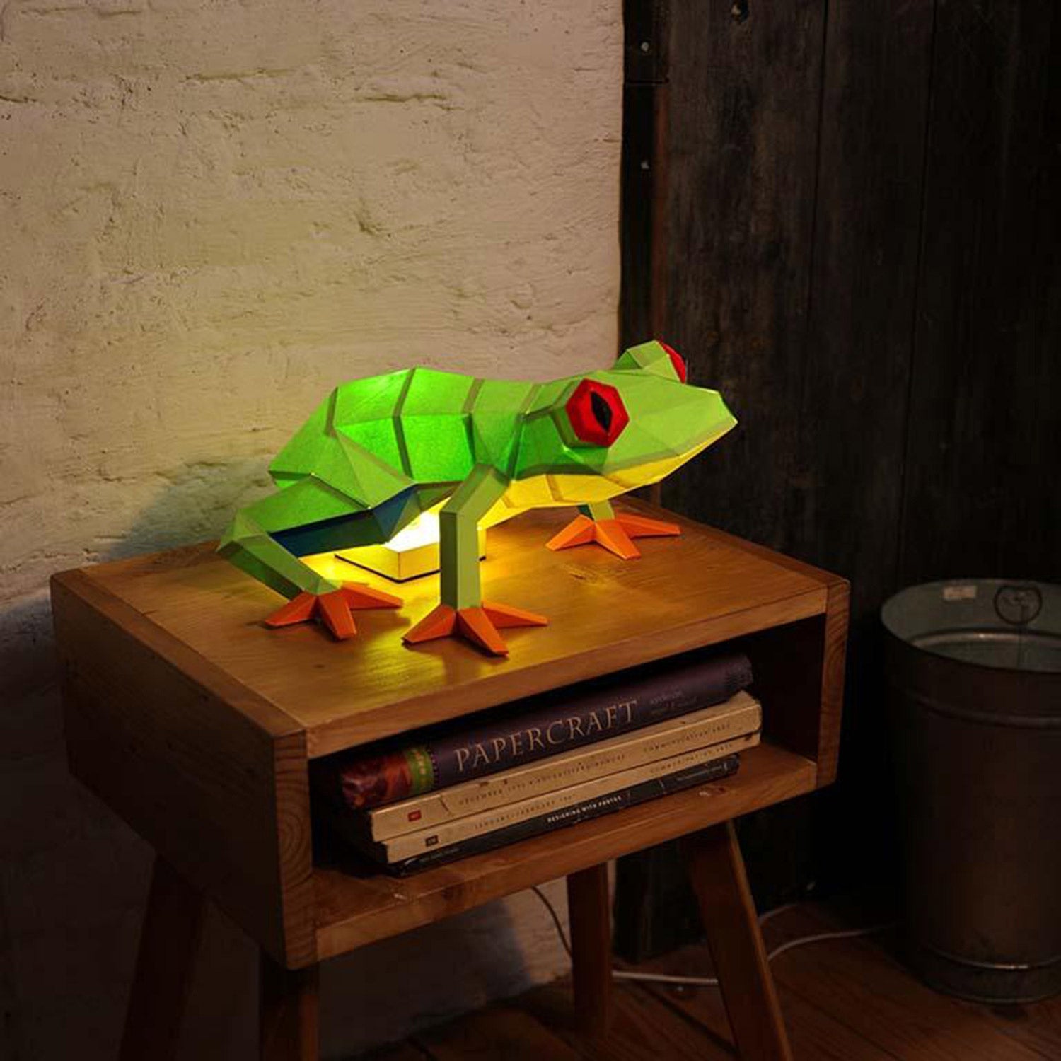 PAPERCRAFT WORLD Frog 3D Paper Model in Green