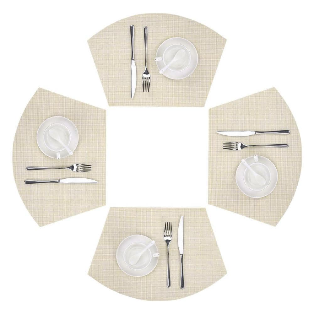 17.7 in x 11.8 in. Beige, White Wedge Placemats Woven Vinyl Indoor/Outdoor Table Mats Set of 4